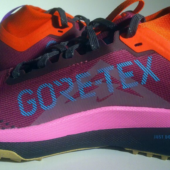 Size 7 - Nike React Pegasus Trail 4 GORE-TEX Rosewood W New in box Retail $165 - Picture 1 of 9